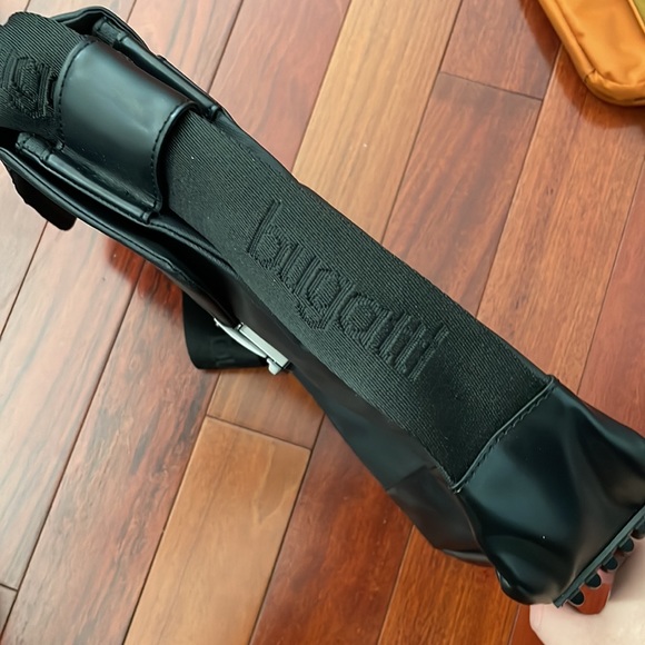 Bugatti side bag - Picture 2 of 3